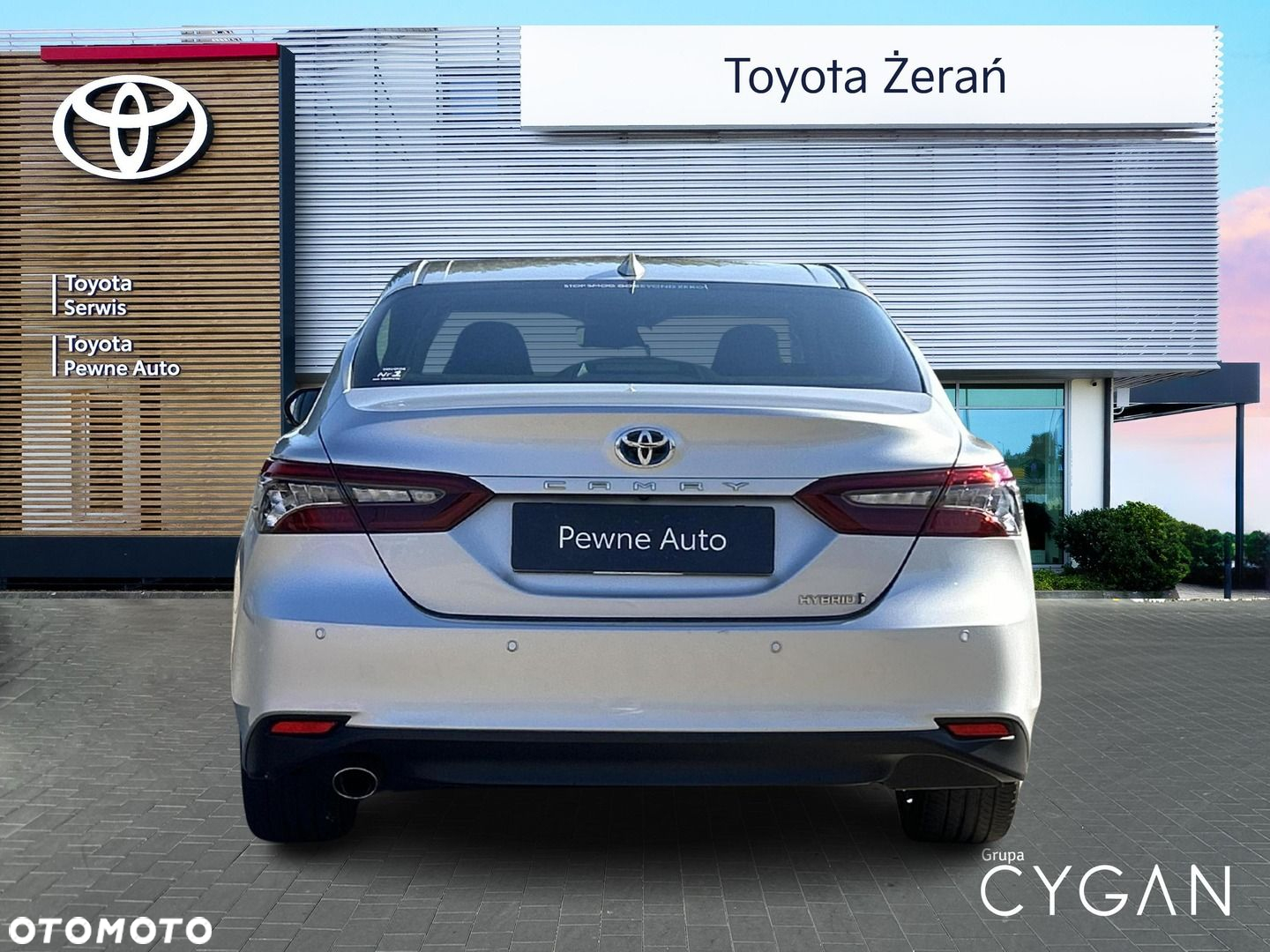 Toyota Camry 2.5 Hybrid Executive CVT - 6