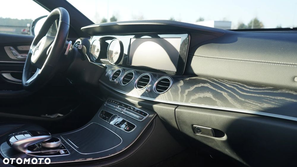 Mercedes-Benz Klasa E - 13