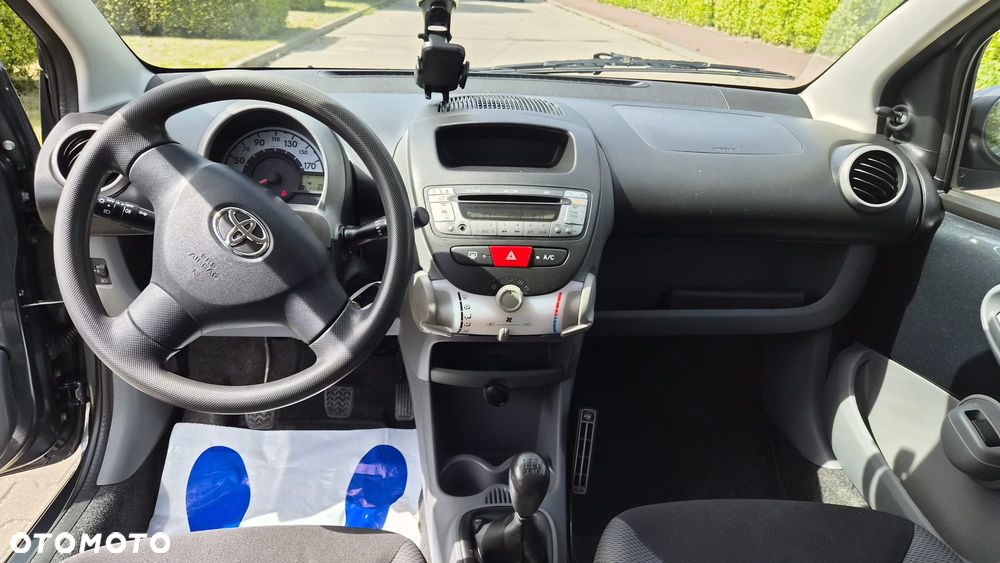 Toyota Aygo Team - 17