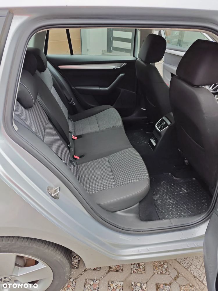 Skoda Octavia 2.0 TDI 4x4 Ambition - 13