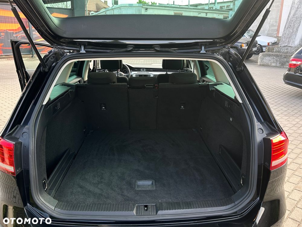 Volkswagen Passat Variant - 7