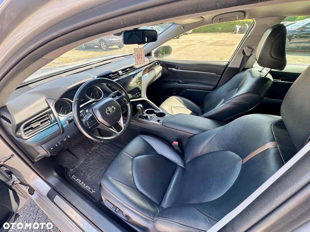 Toyota Camry 2.5 Hybrid Executive CVT - 5