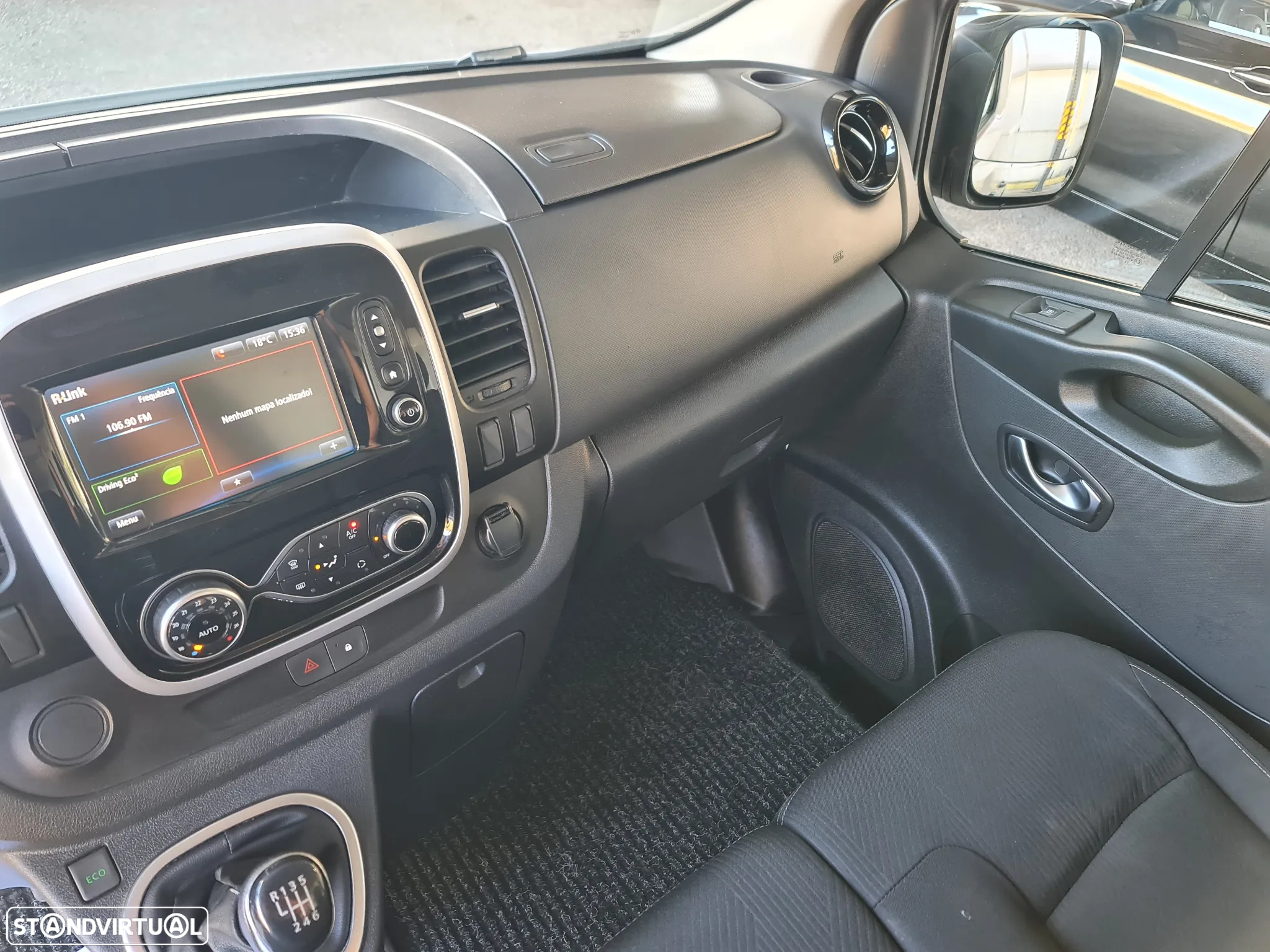 Renault TRAFIC 2.0 Dci 120CV * Câmera/ GPS/ AC/ IVA DEDUTÍVEL * - 27
