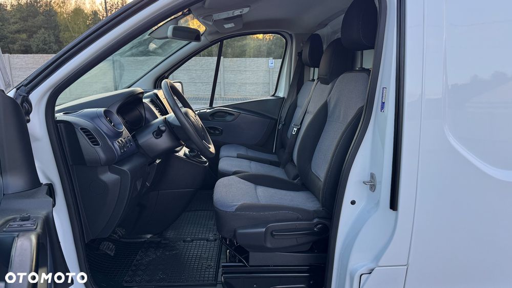 Opel VIVARO, Salon Polska LONG - 18