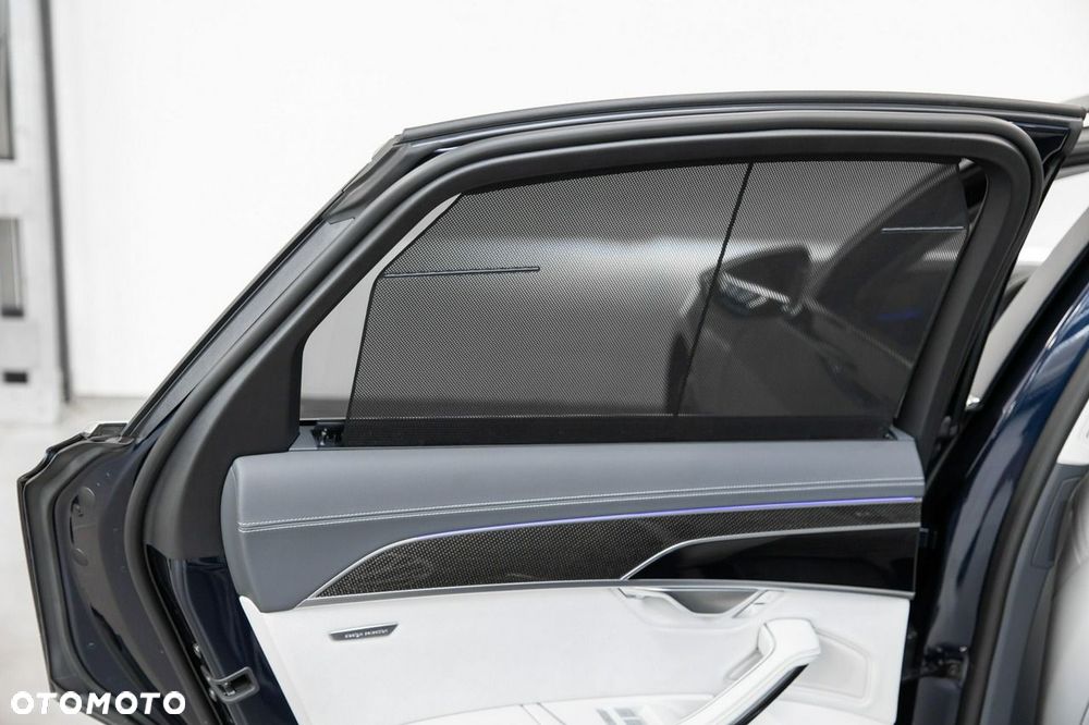 Audi S8 - 31