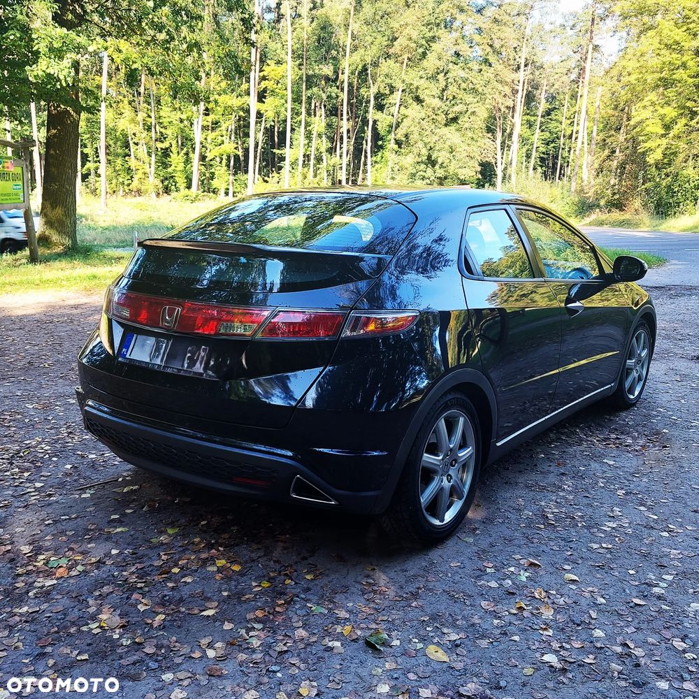 Honda Civic 1.8 Comfort - 13
