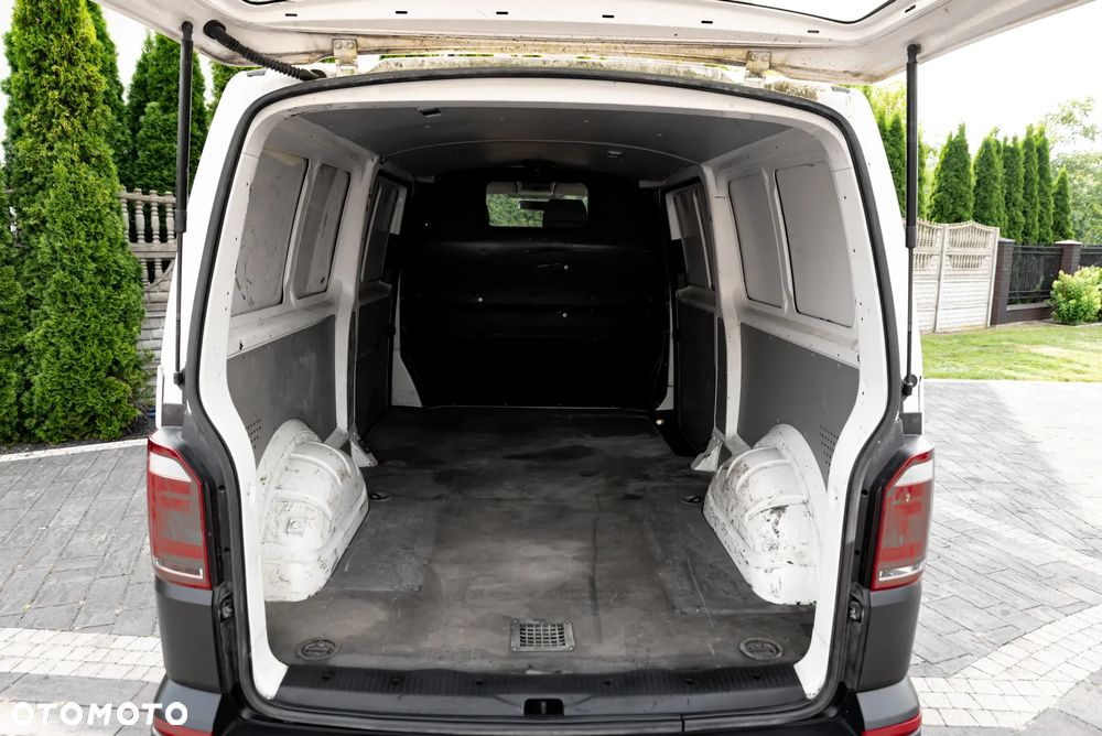 Volkswagen Transporter - 14