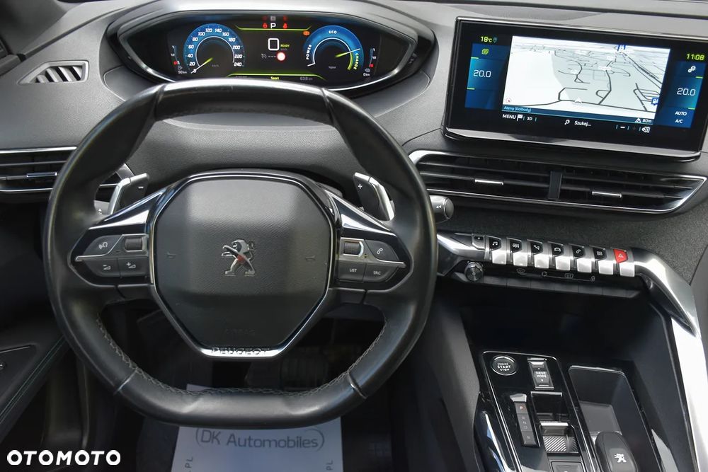 Peugeot 3008 1.6 PureTech HYbrid4 GT Line S&S EAT8 - 29