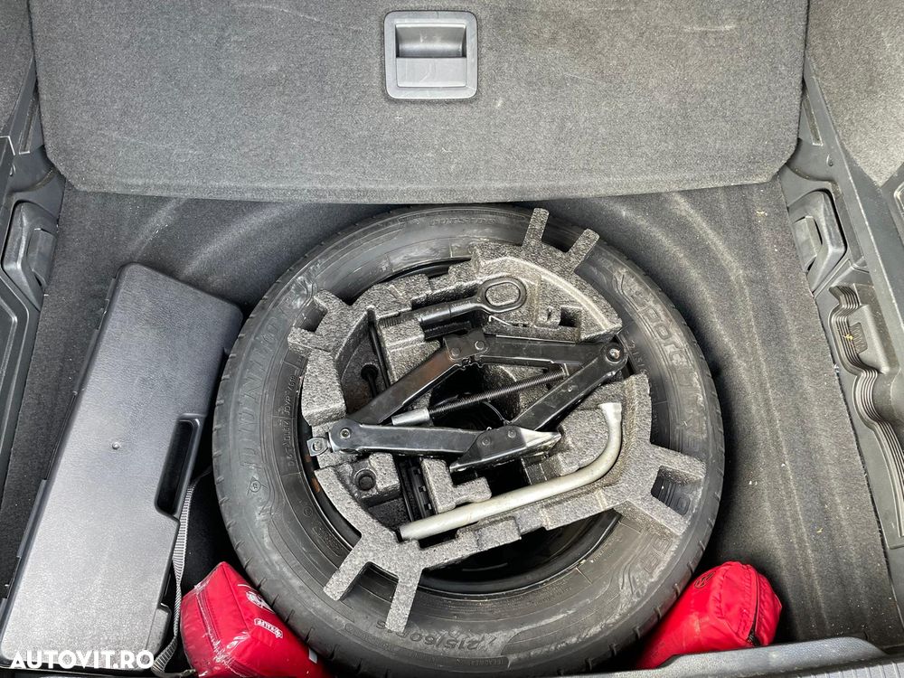 Volkswagen Passat - 29