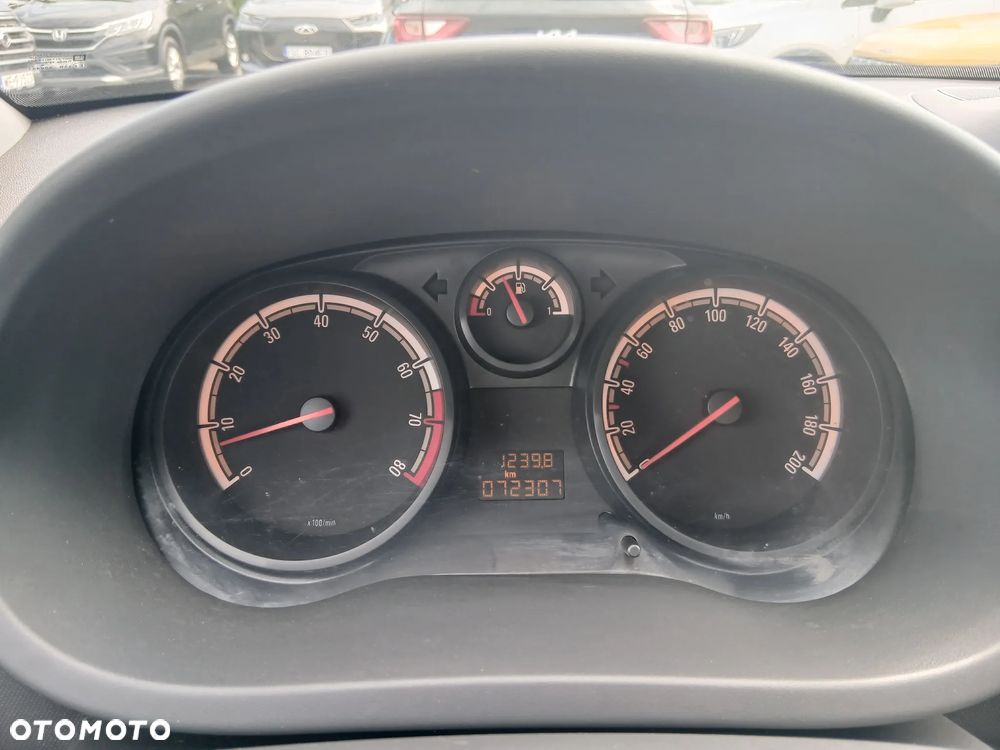 Opel Corsa 1.2 16V Enjoy - 11