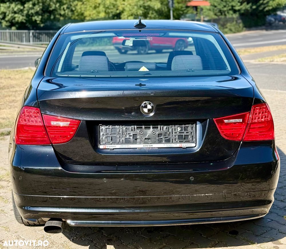 BMW Seria 3 - 18