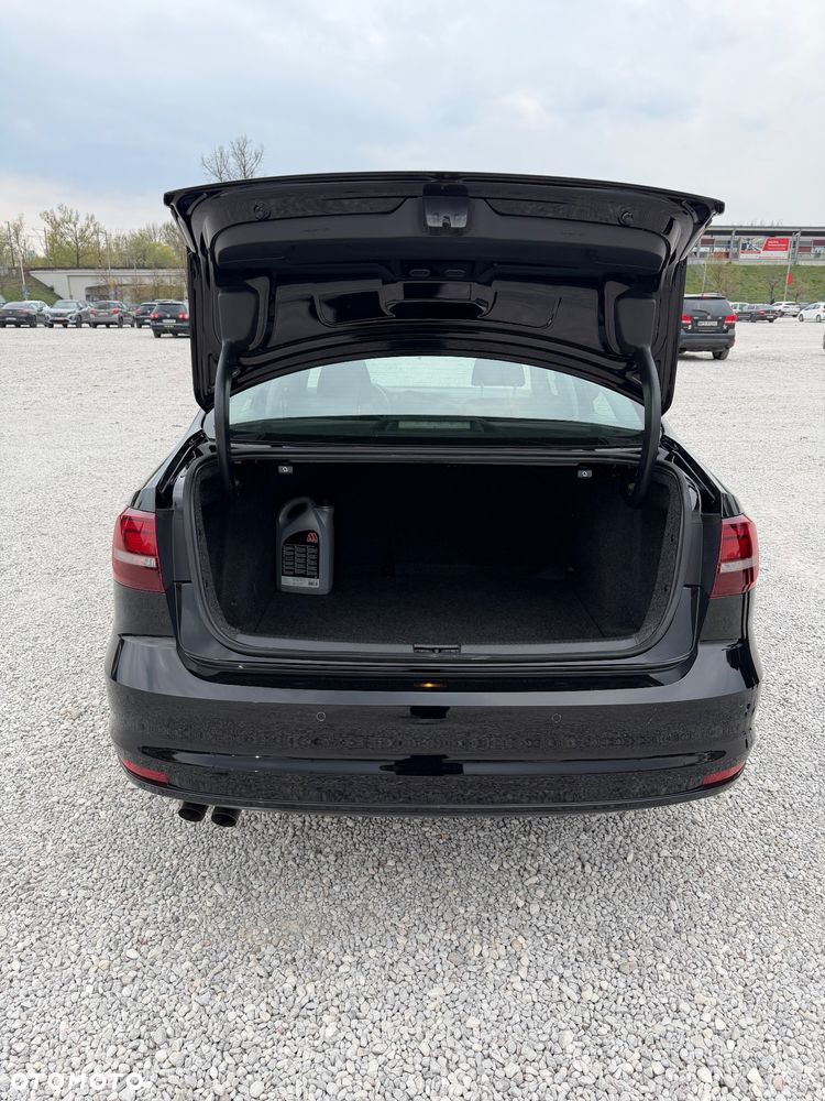 Volkswagen Jetta 2.0 TDI DPF BMT Trendline - 5