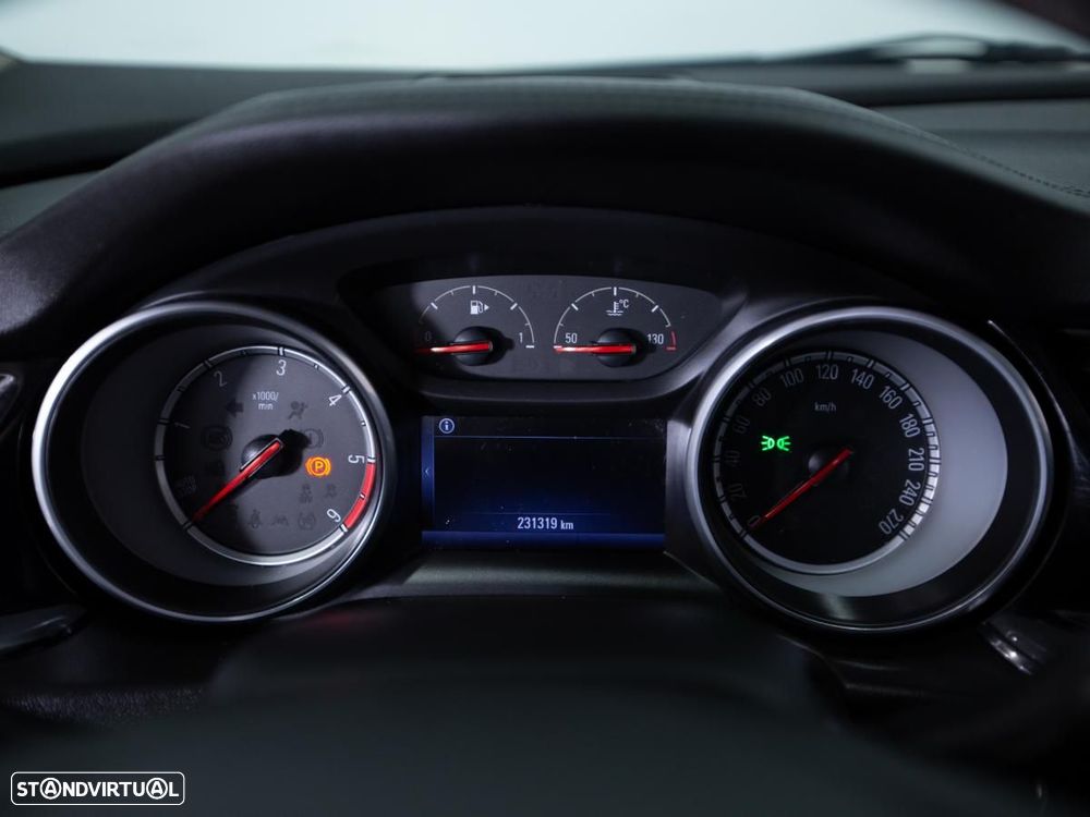 Opel Insignia Grand Sport - 21