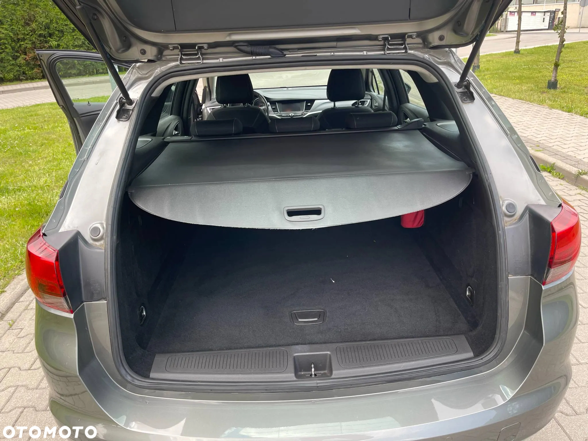 Opel Astra 1.2 Turbo Start/Stop Sports Tourer Business Edition - 19
