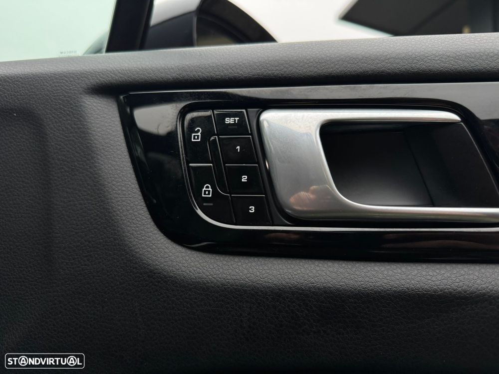 Porsche Cayenne E-Hybrid - 26