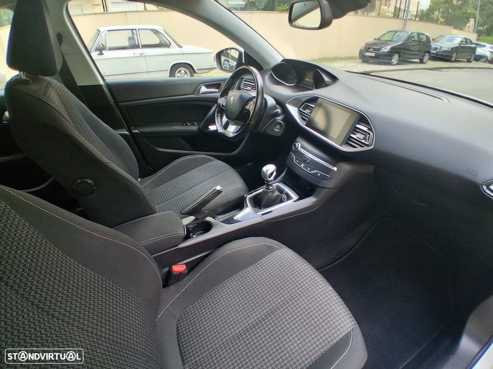 Peugeot 308 1.5 BlueHDi Business Line - 16