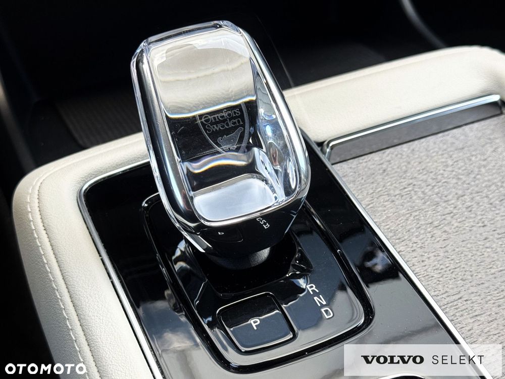 Volvo XC 90 - 25
