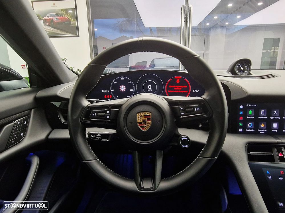 Porsche Taycan Standard - 17