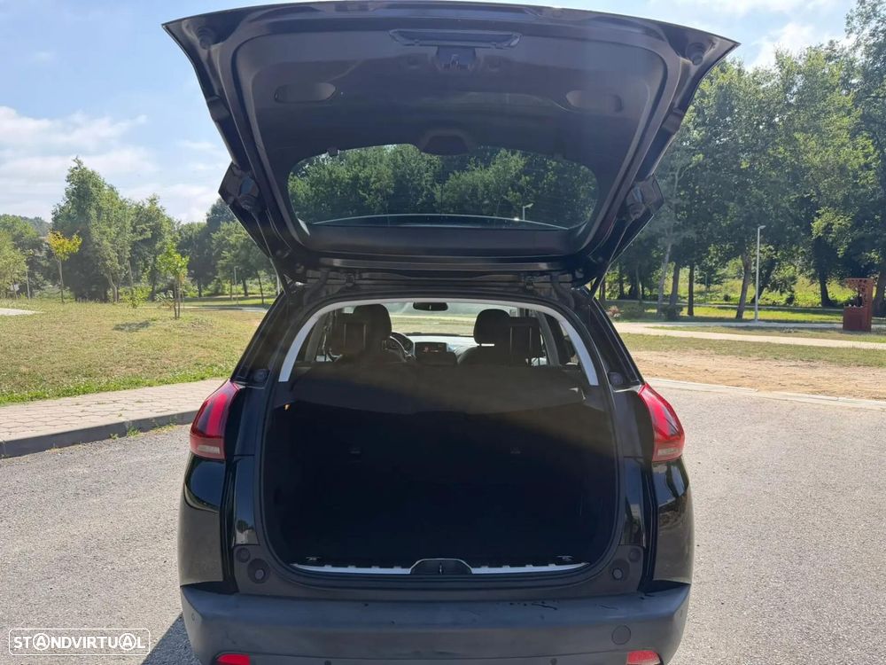 Peugeot 2008 - 15