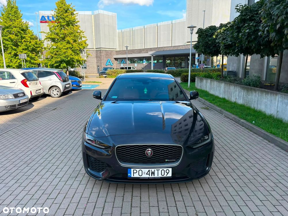 Jaguar XE 2.0 P250 R-Dynamic HSE - 5