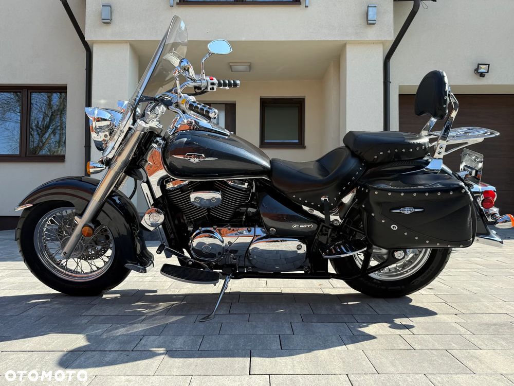 Suzuki VL 800 Volusia - Boulevard C50 - 1