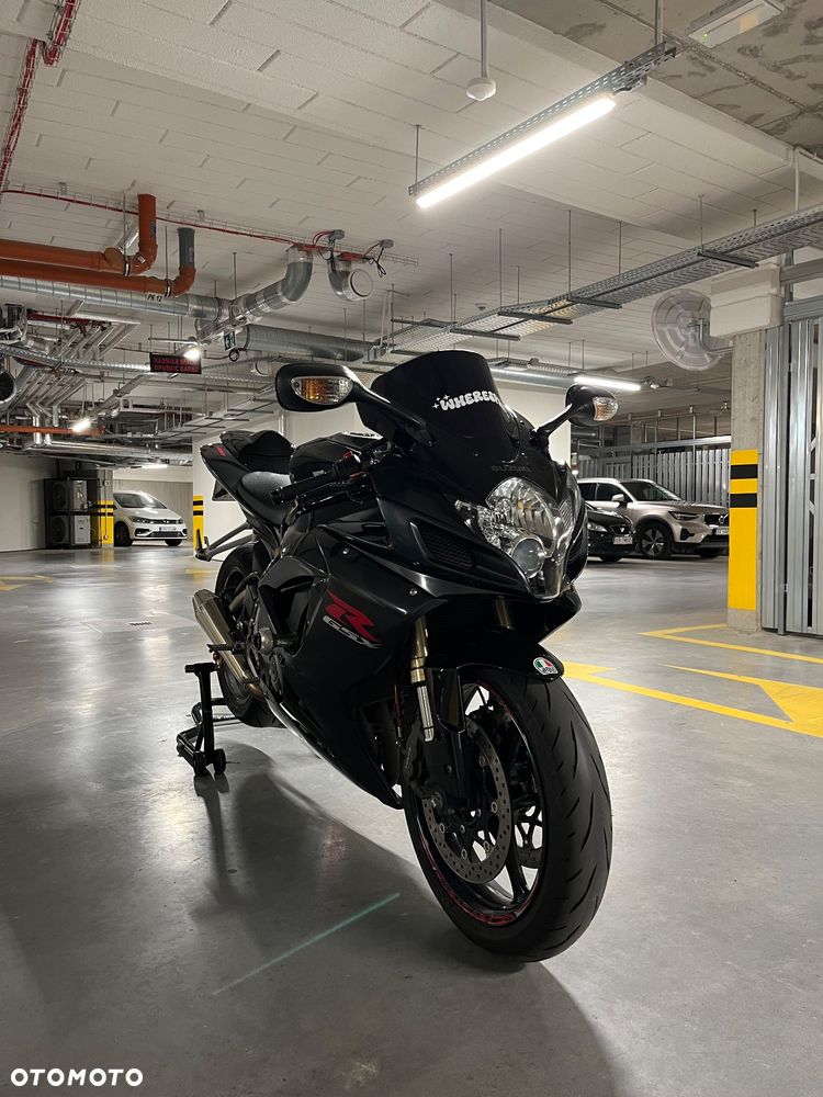 Suzuki GSX-R - 1