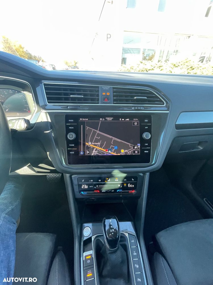 Volkswagen Tiguan - 23