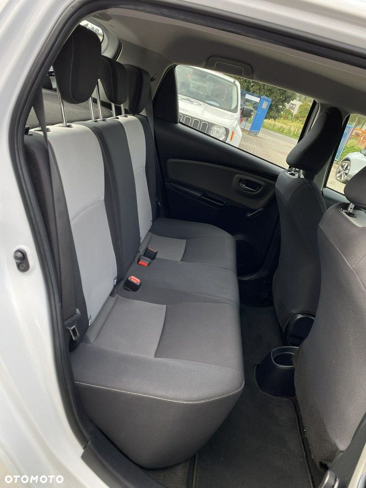 Toyota Yaris - 13