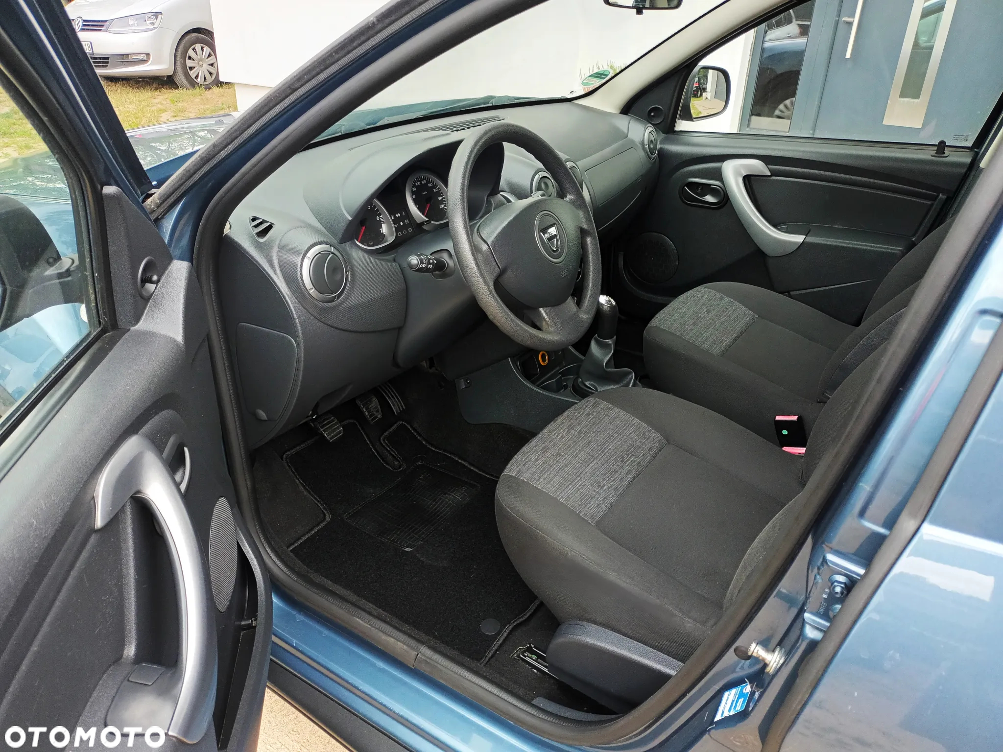 Dacia Duster 1.6 - 8