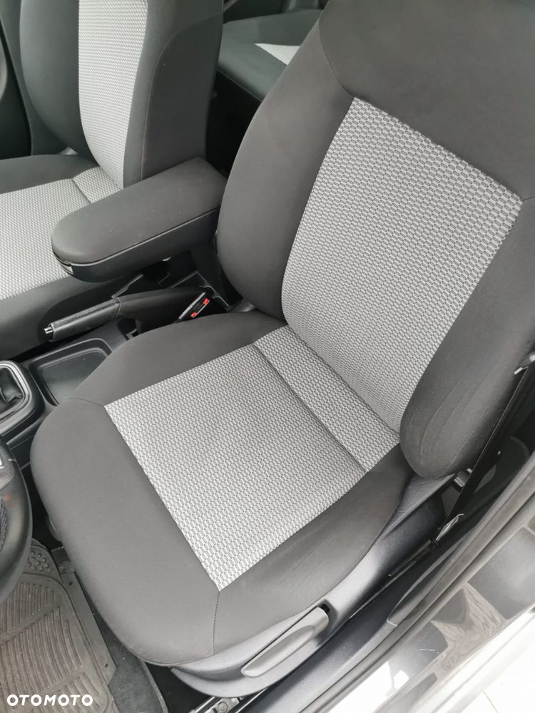 Volkswagen Polo - 10