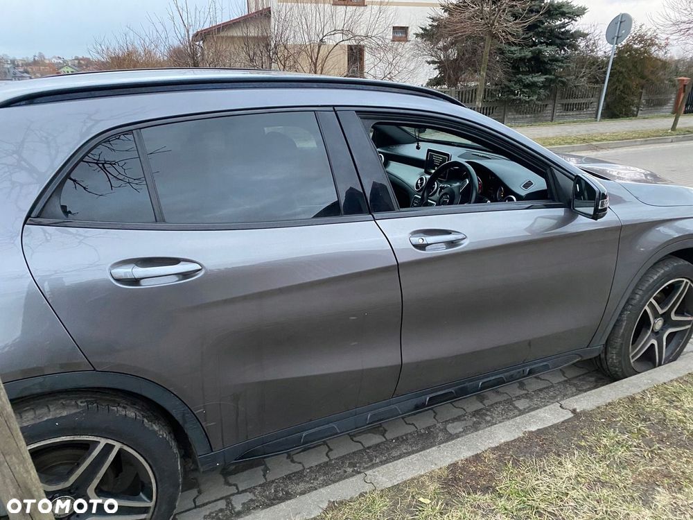 MERCEDES gla 156 drzwi kpl. przednie prawe 787 - 1