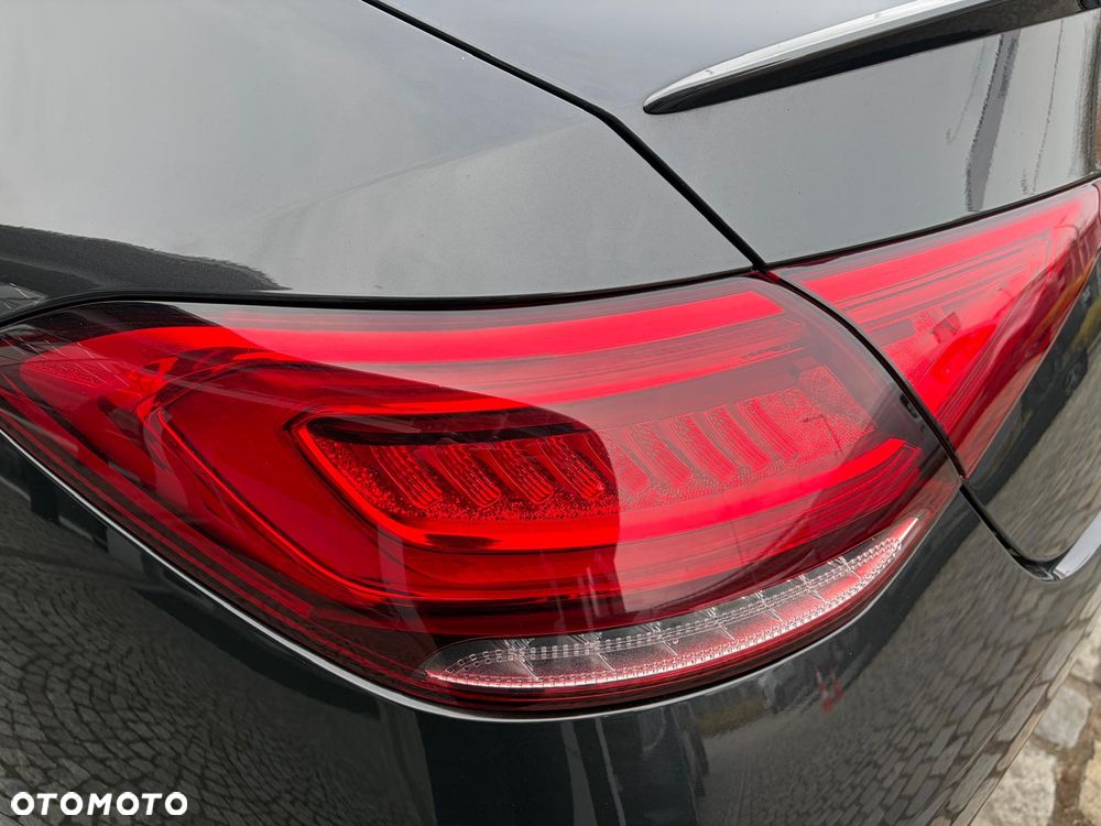 Mercedes-Benz CLS 300 d 4-Matic AMG - 10