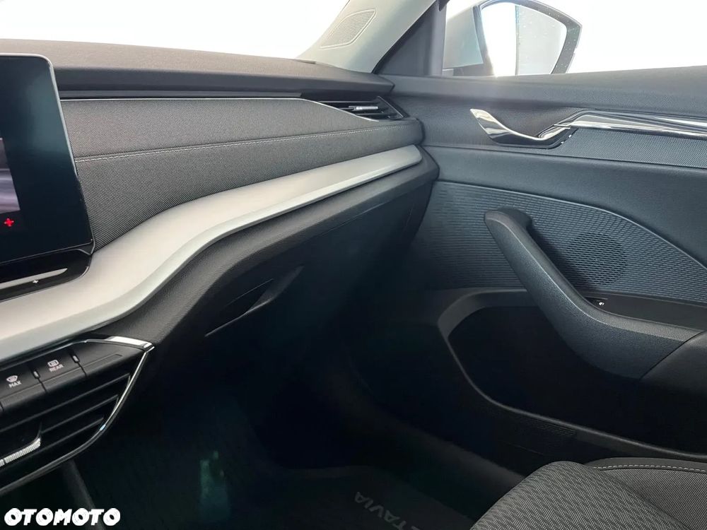 Skoda Octavia 1.5 TSI ACT Style - 30