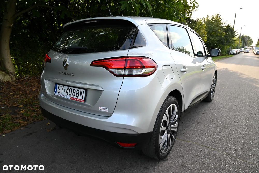 Renault Scenic - 18