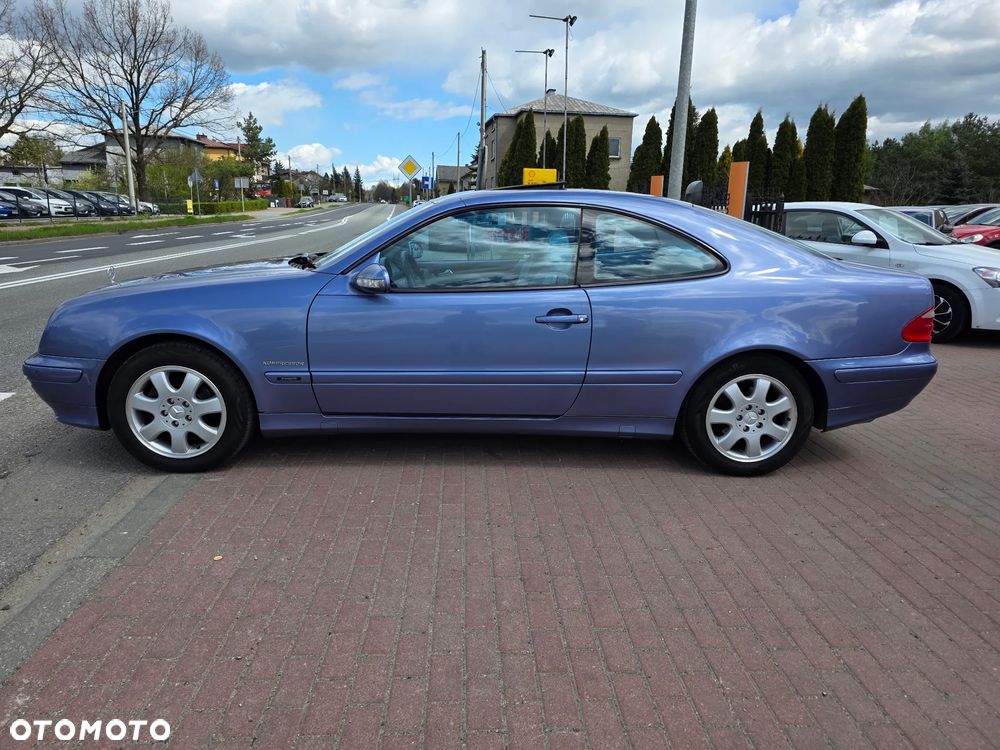 Mercedes-Benz CLK - 10