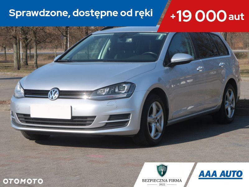 Volkswagen Golf - 1