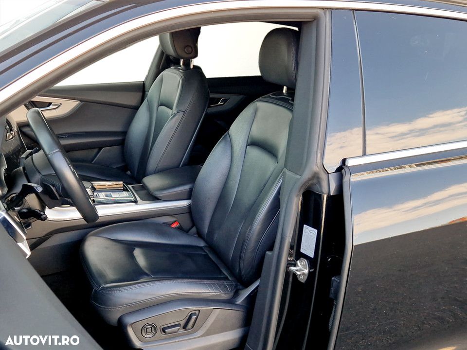 Audi Q8 3.0 55 TFSI quattro Tiptronic MHEV - 12