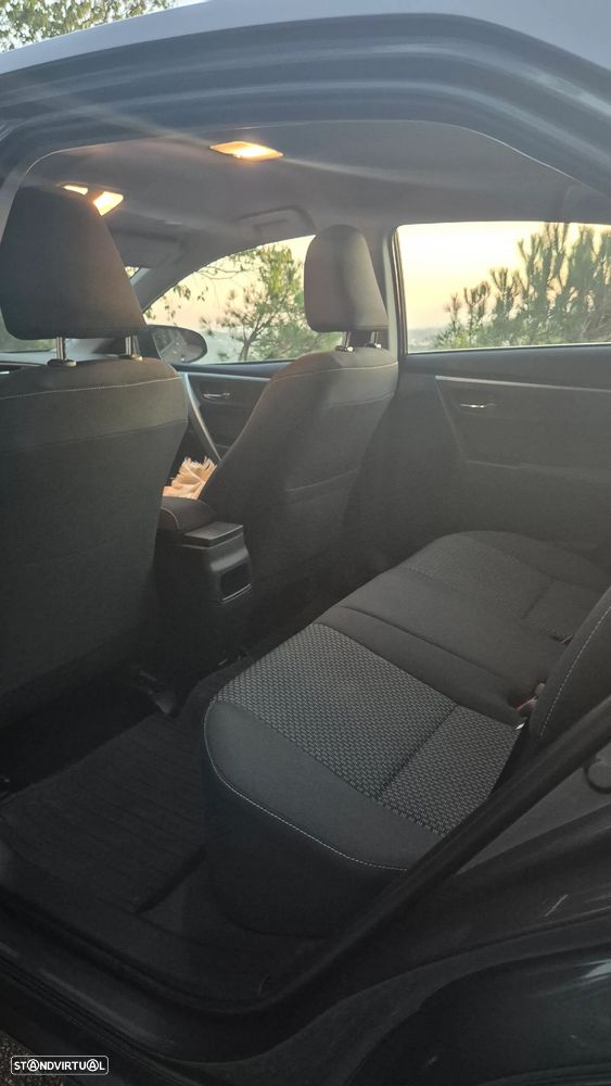 Toyota Corolla 1.33 VVT-i Exclusive+Navi - 15