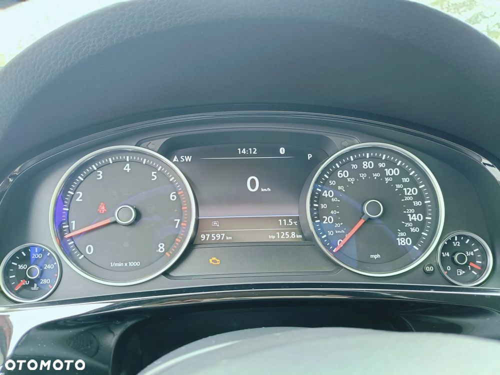 Volkswagen Touareg - 22