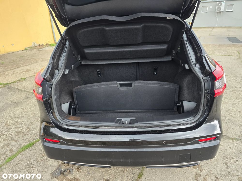 Nissan Qashqai 1.2 DIG-T N-Connecta EU6 - 13