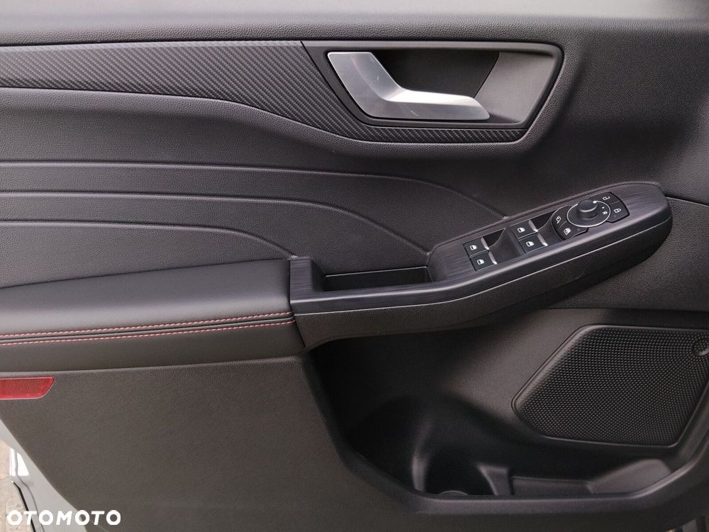Ford Kuga - 22