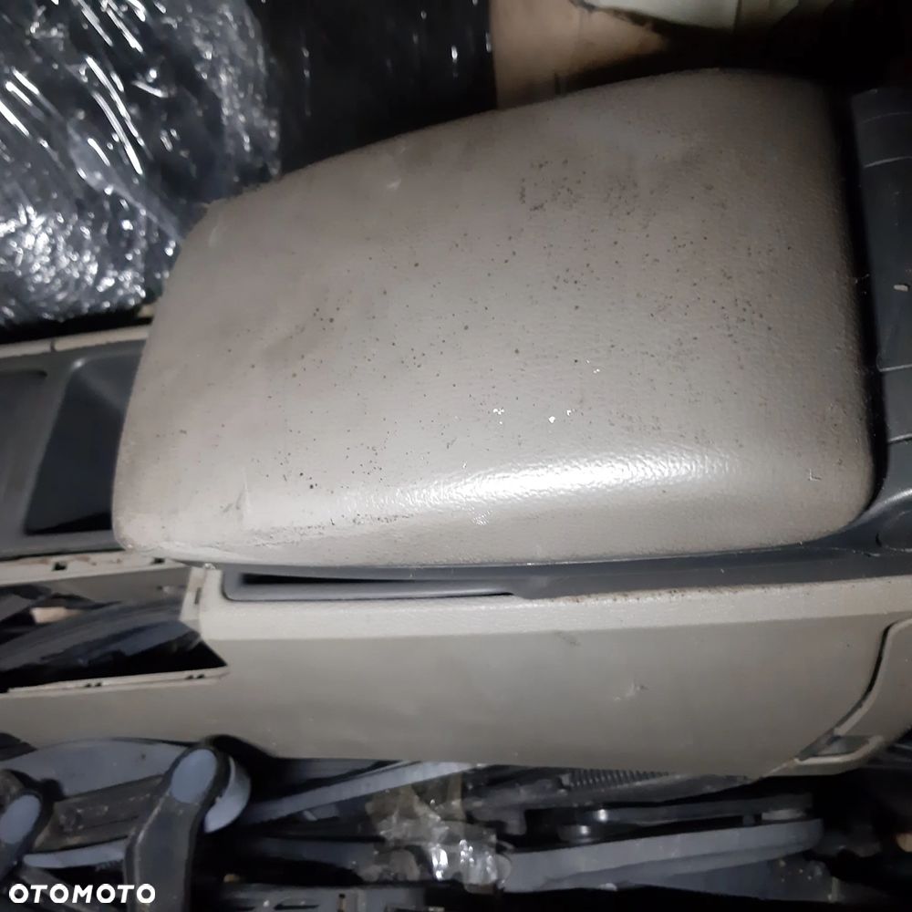 Podłokietnik Skóra Volvo S60 V70 00-04 - 2