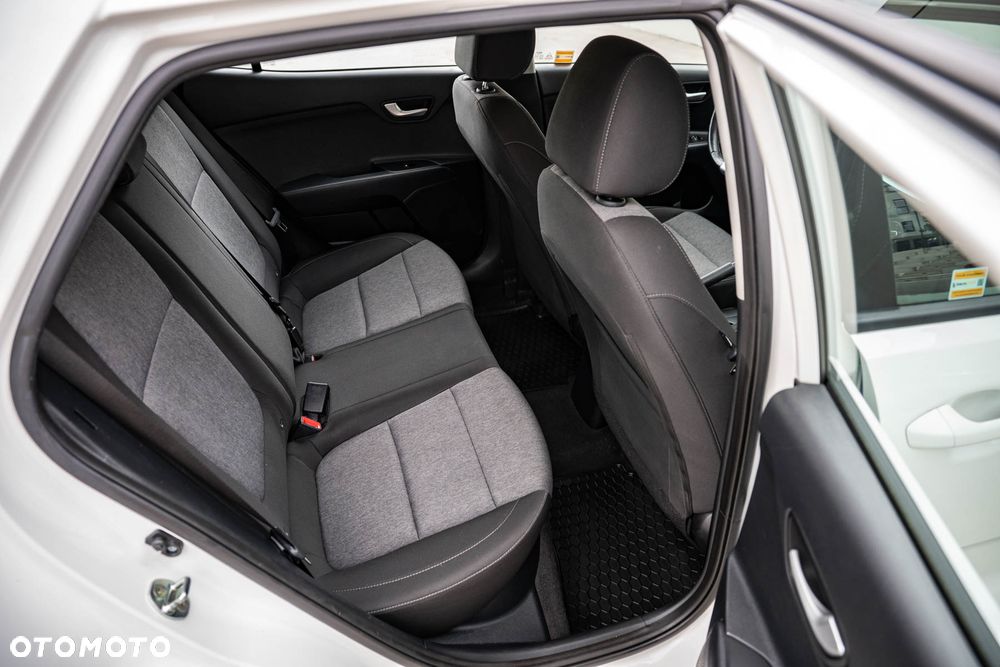 Kia Stonic 1.2 L - 25
