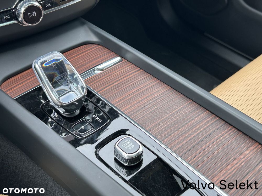 Volvo XC 60 - 21