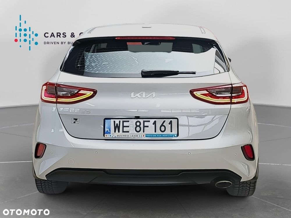 Kia Ceed 1.5 T-GDI M - 26