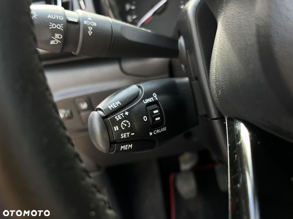 Citroën C3 1.2 PureTech Shine - 20