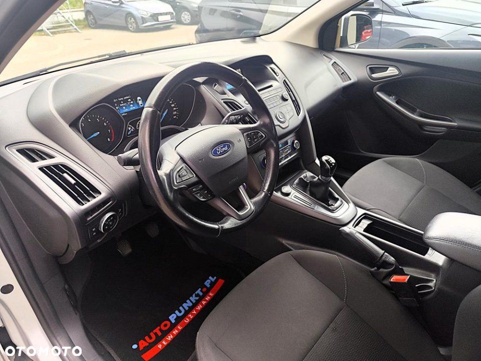 Ford Focus - 9