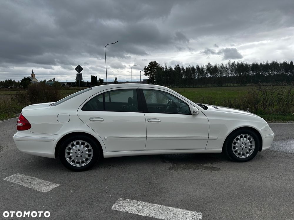 Mercedes-Benz Klasa E 350 4Matic Automatik Classic - 5