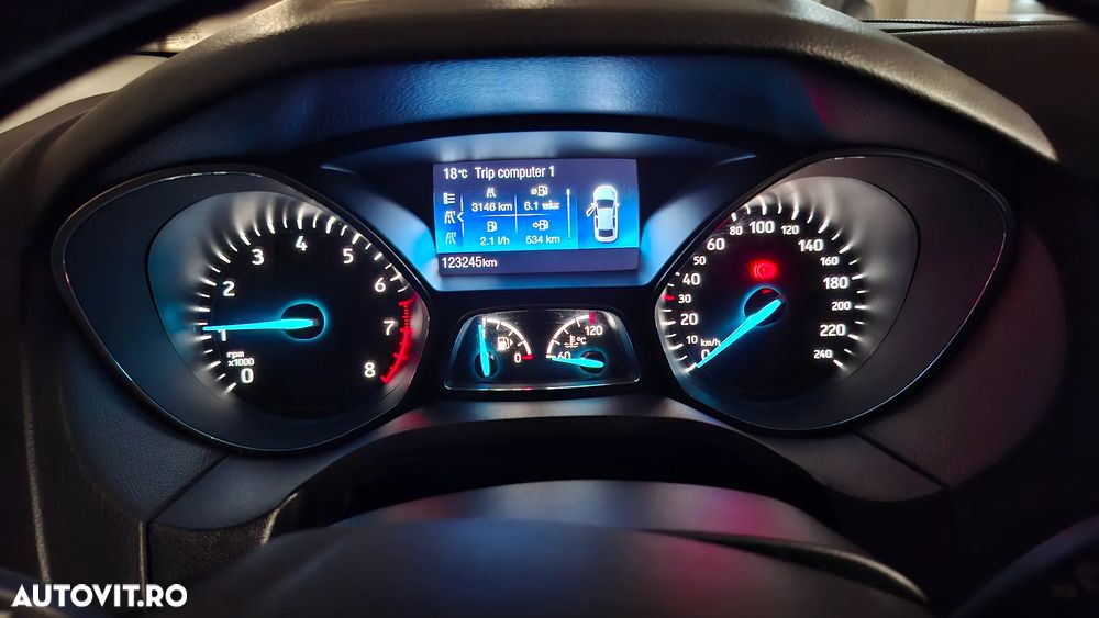 Ford Focus 1.0 EcoBoost Start Stop Titanium - 17