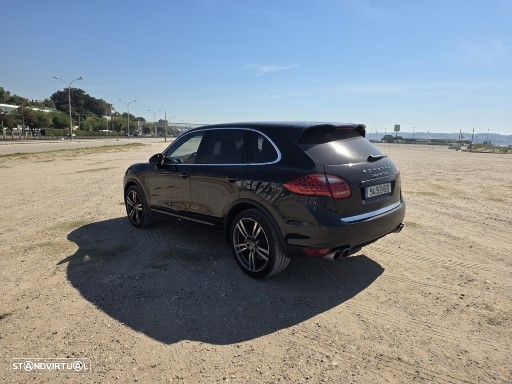 Porsche Cayenne Turbo Tiptronic S - 14